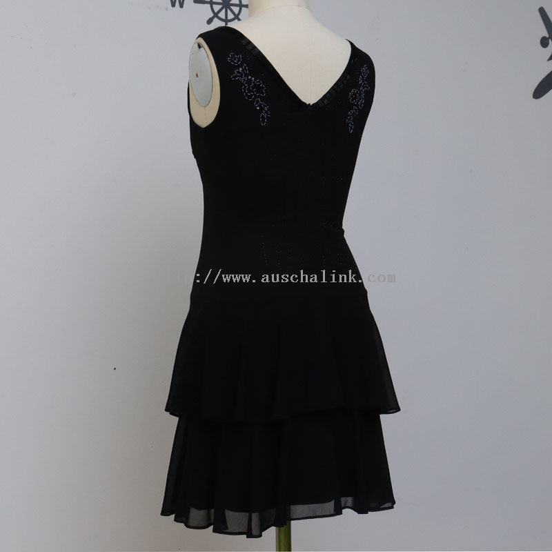 Newly Designed Embroidered V-neck Sleeveless Tiered Bell-shaped Elegant Dress for Women