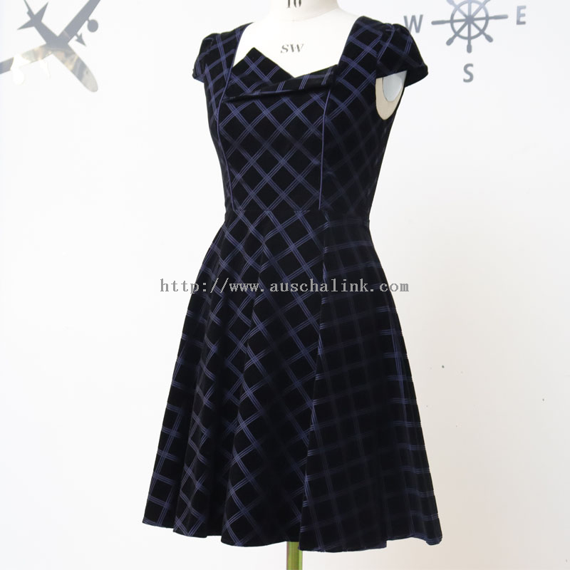 High Quality Short Sleeve Irregular Neckline High Waist Bell Plaid Casual Dress for Women