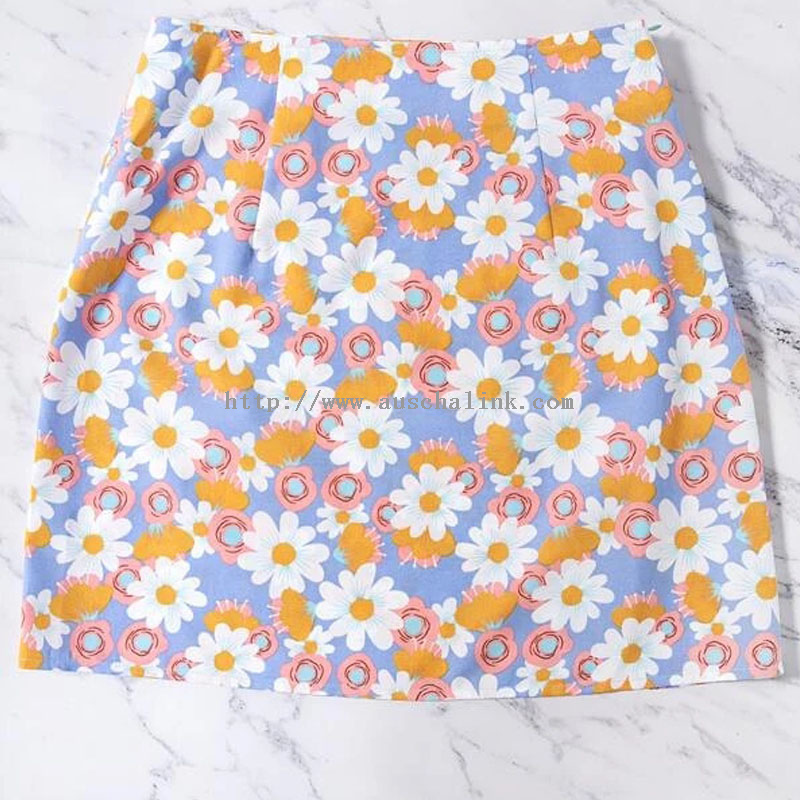 2022 Summer Multi-color Zipper Floral Slit Slit Hemline Tight Skirt for Women
